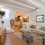 G8 Casa San Bernardo Calle Guadaira