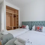 G8 Casa San Bernardo Calle Guadaira