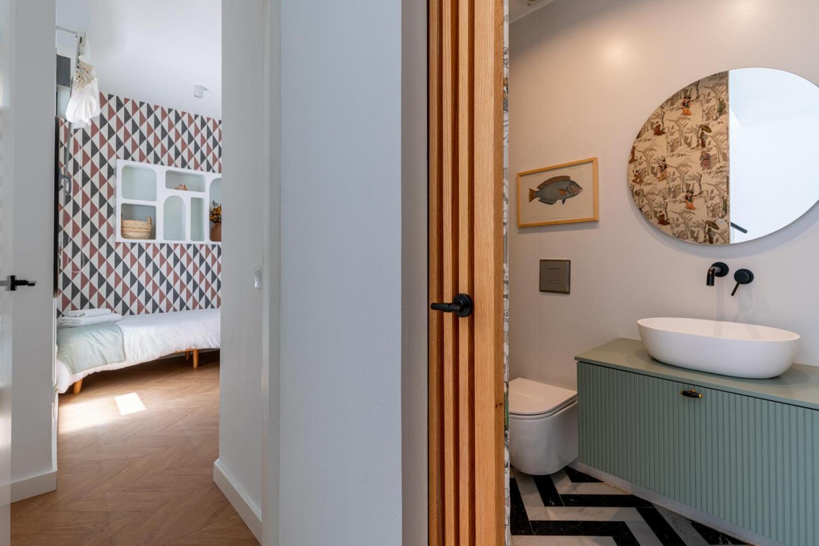G8 Casa San Bernardo Calle Guadaira * Seville