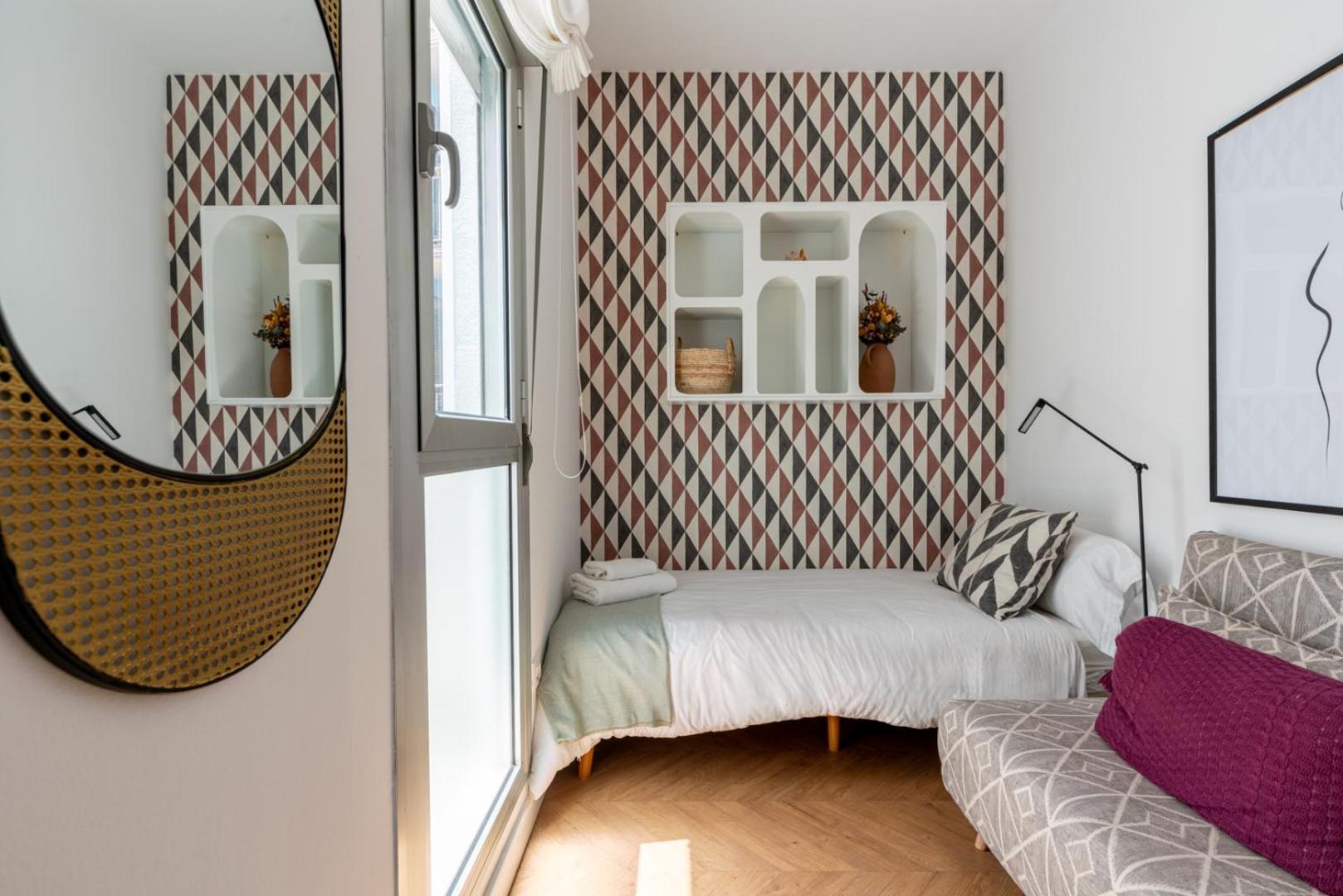 G8 Casa San Bernardo Calle Guadaira * Seville