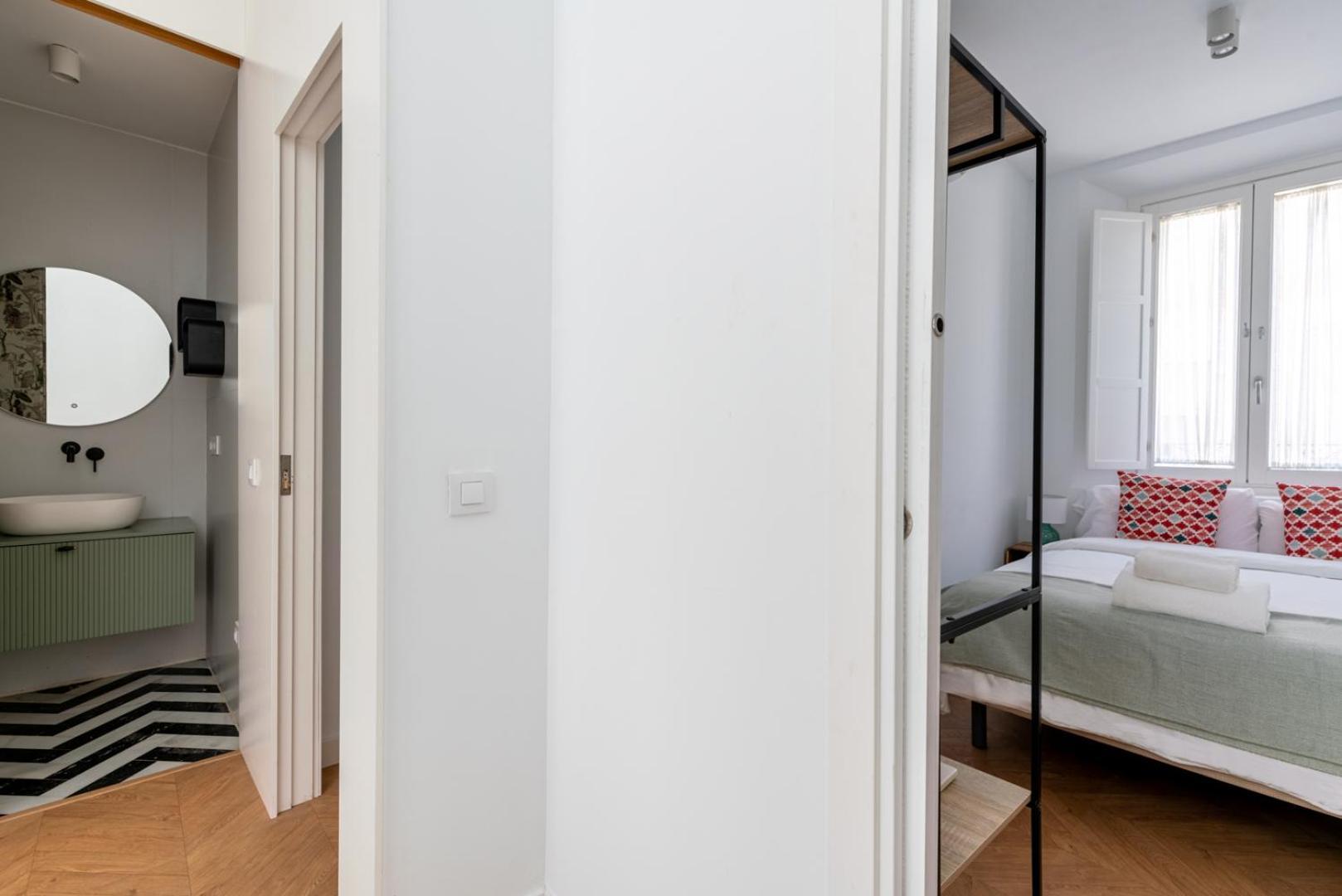 G8 Casa San Bernardo Calle Guadaira Apartment Seville